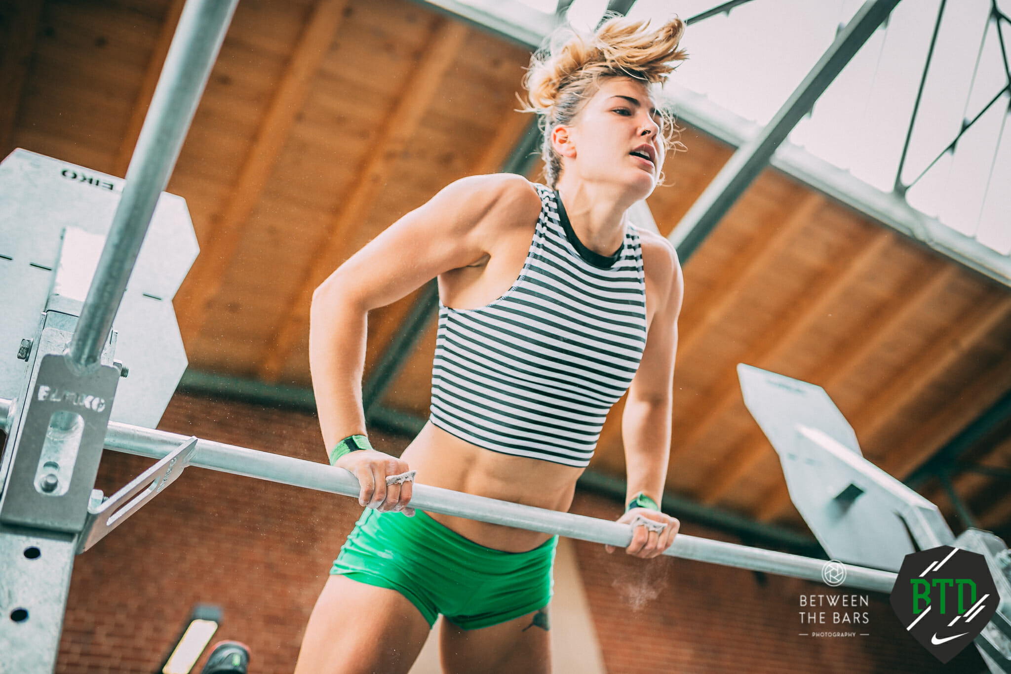 Gymnastics Kip Anleitung & Technik für richtige Ausführung